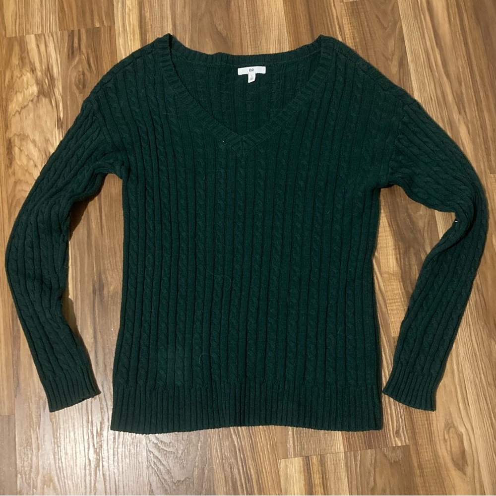 Oversized green sweater